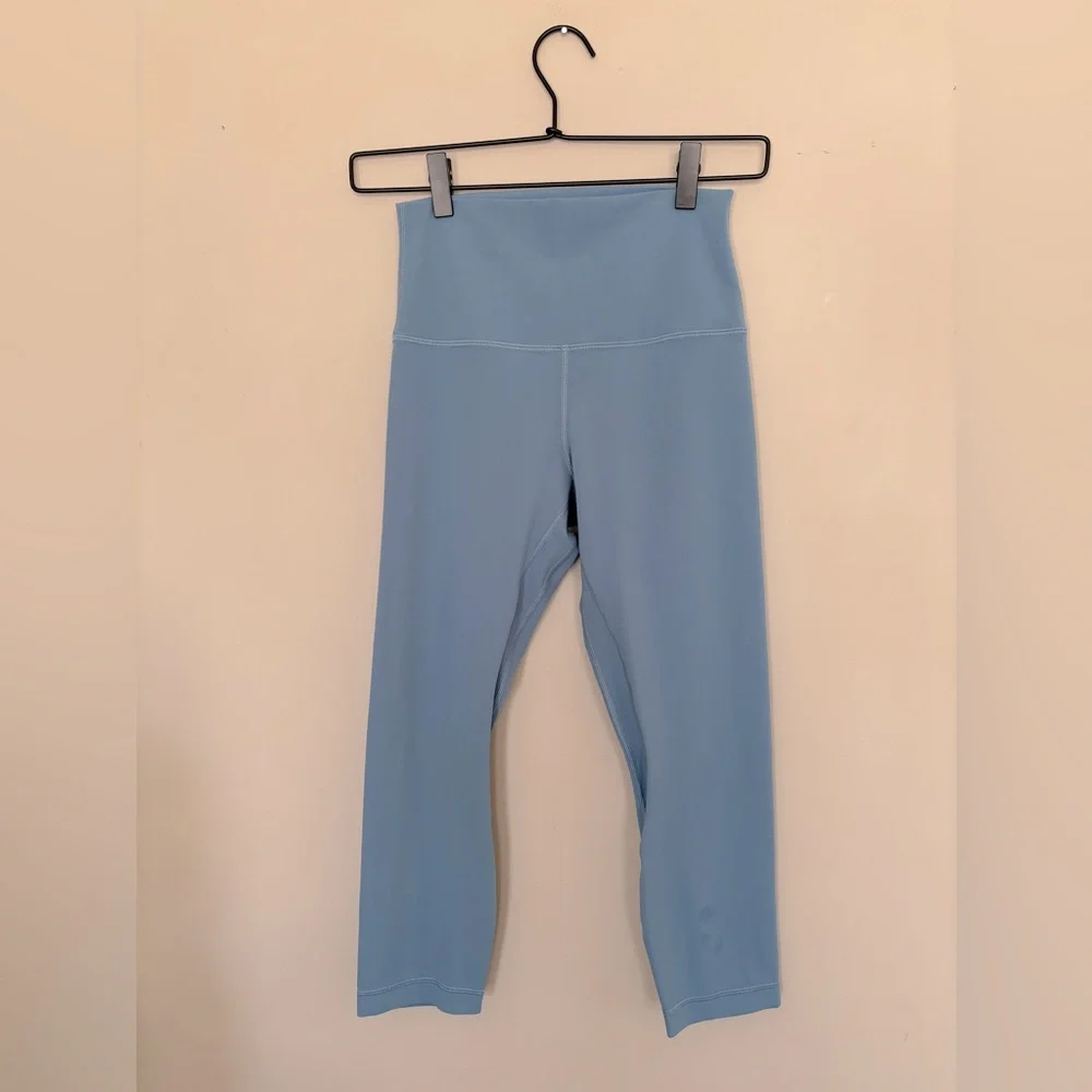 Lululemon Align Leggings 21 “ crop solid blue size 6 women’s cropped - Picture 3 of 9